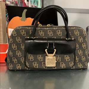 Dooney & Bourke